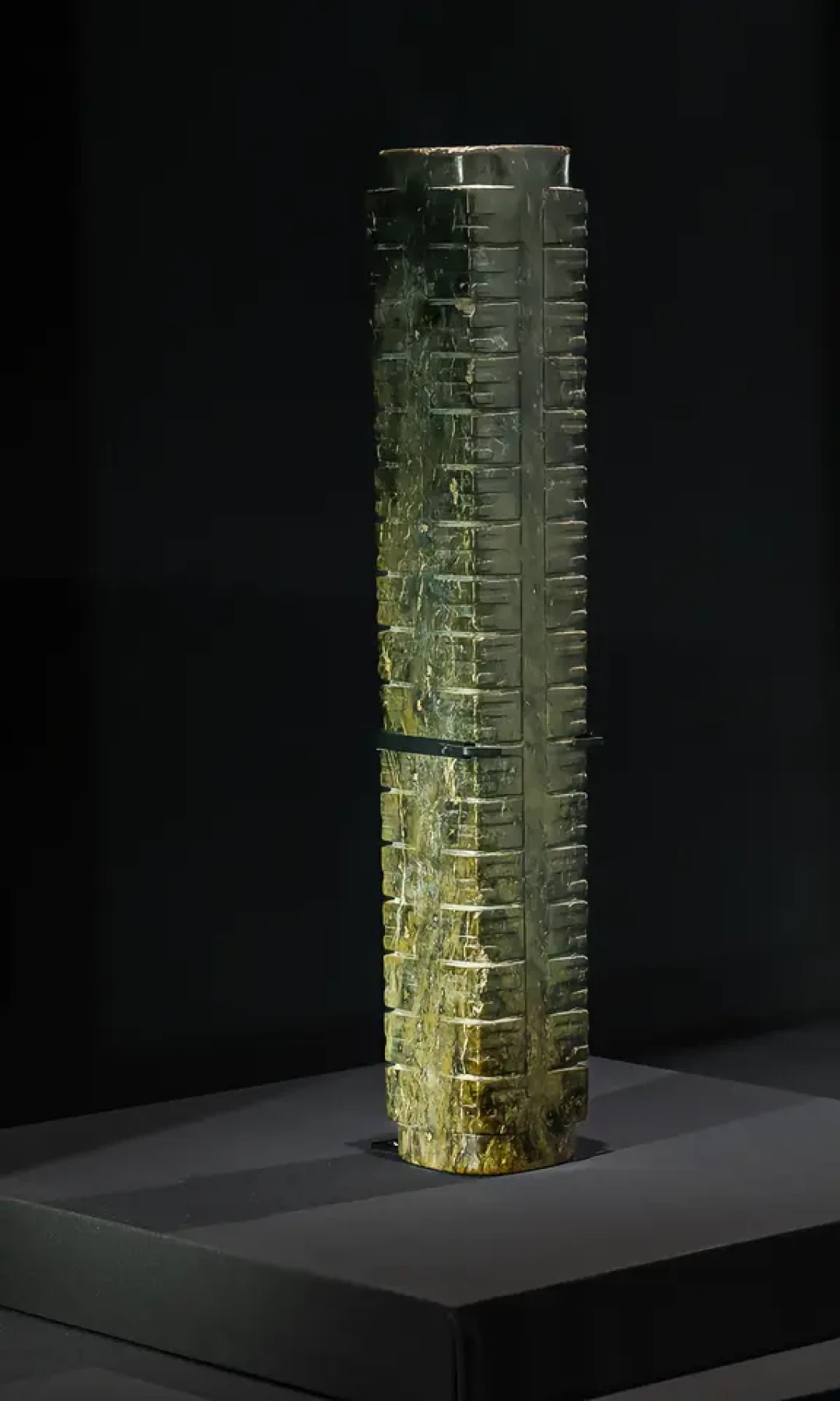琮王缺席、全球最高琮没借到，照样值得冲：国内首次玉琮专题大展124件聚良渚，大英四琮回家省亲、免费免预约，必看清单、避坑点和搭配路线全核了，中秋国庆去之前先看这篇