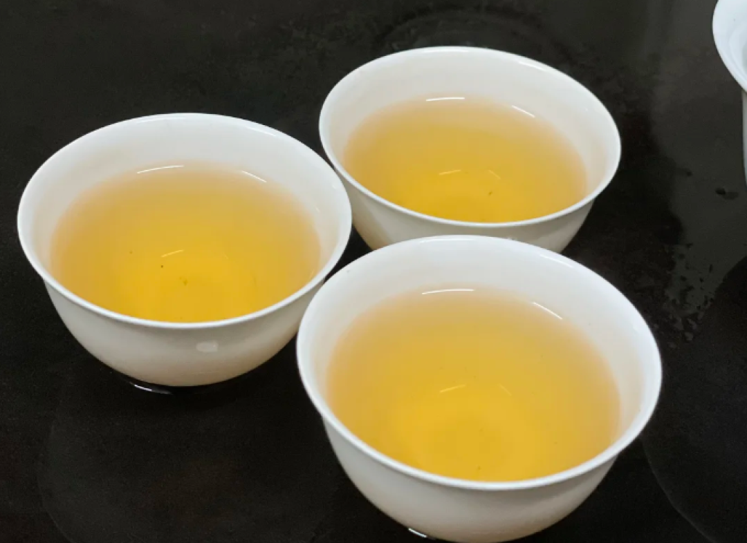 茶圈为第一泡水吵了整整72小时:我把294赞