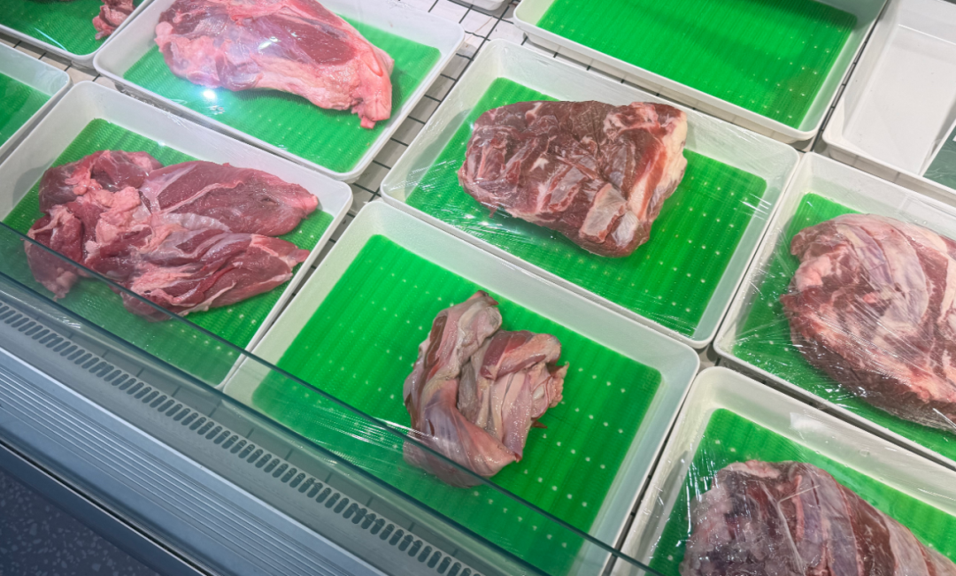 15元的“羊肉串”竟是鸭肉?这个秋天吃肉,肉食者得先摸清三条羊肉价格线