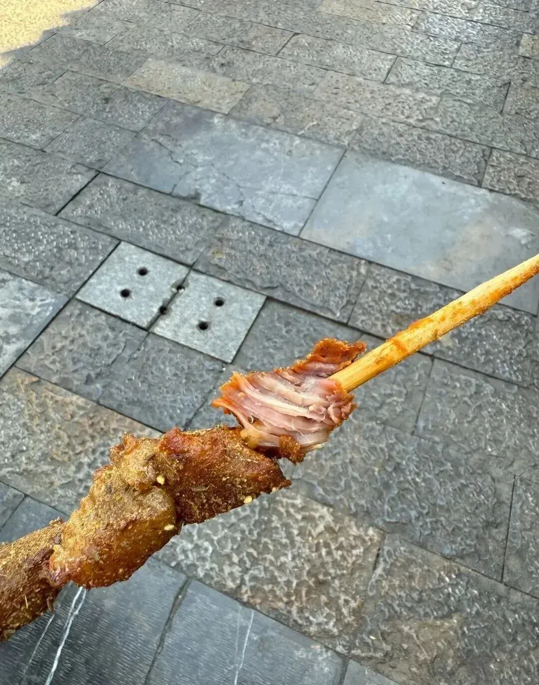 15元的“羊肉串”竟是鸭肉?这个秋天吃肉,肉食者得先摸清三条羊肉价格线