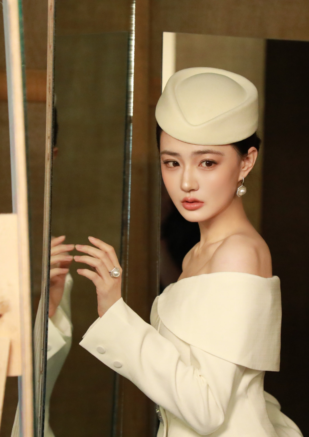 徐璐“突然变美”是场误会:同一张脸,为什么一年被路人“重新发现”三次