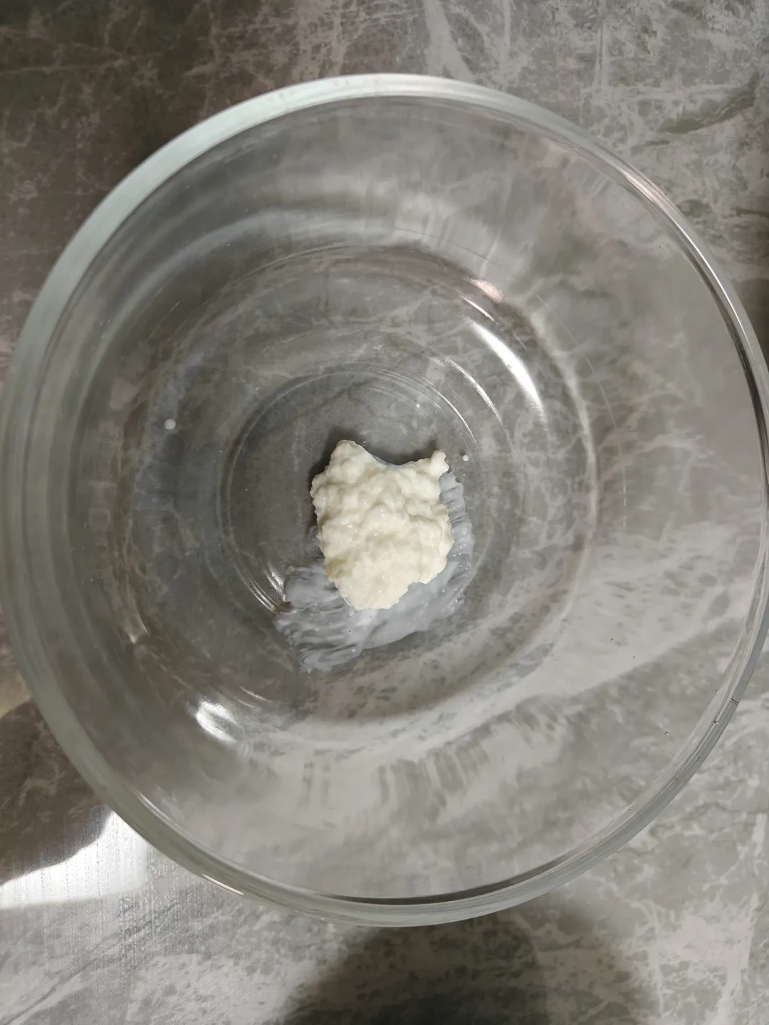 9块9一袋的酸奶菌粉和39块9的“99菌”,多花的30块买到了什么?自制酸奶的口感,大多不由包装上的菌数决定
