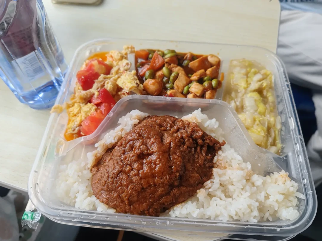 韶山9下了场,京沪线最后的纯数字列车进入倒计时:坐一趟1461之前,先把这三件事捋清楚