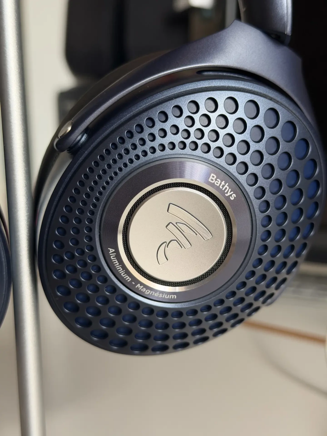 Focal Bathys 新色到店、二手 1500 起:这副“蓝牙音质之王”,到底该按哪个价上车