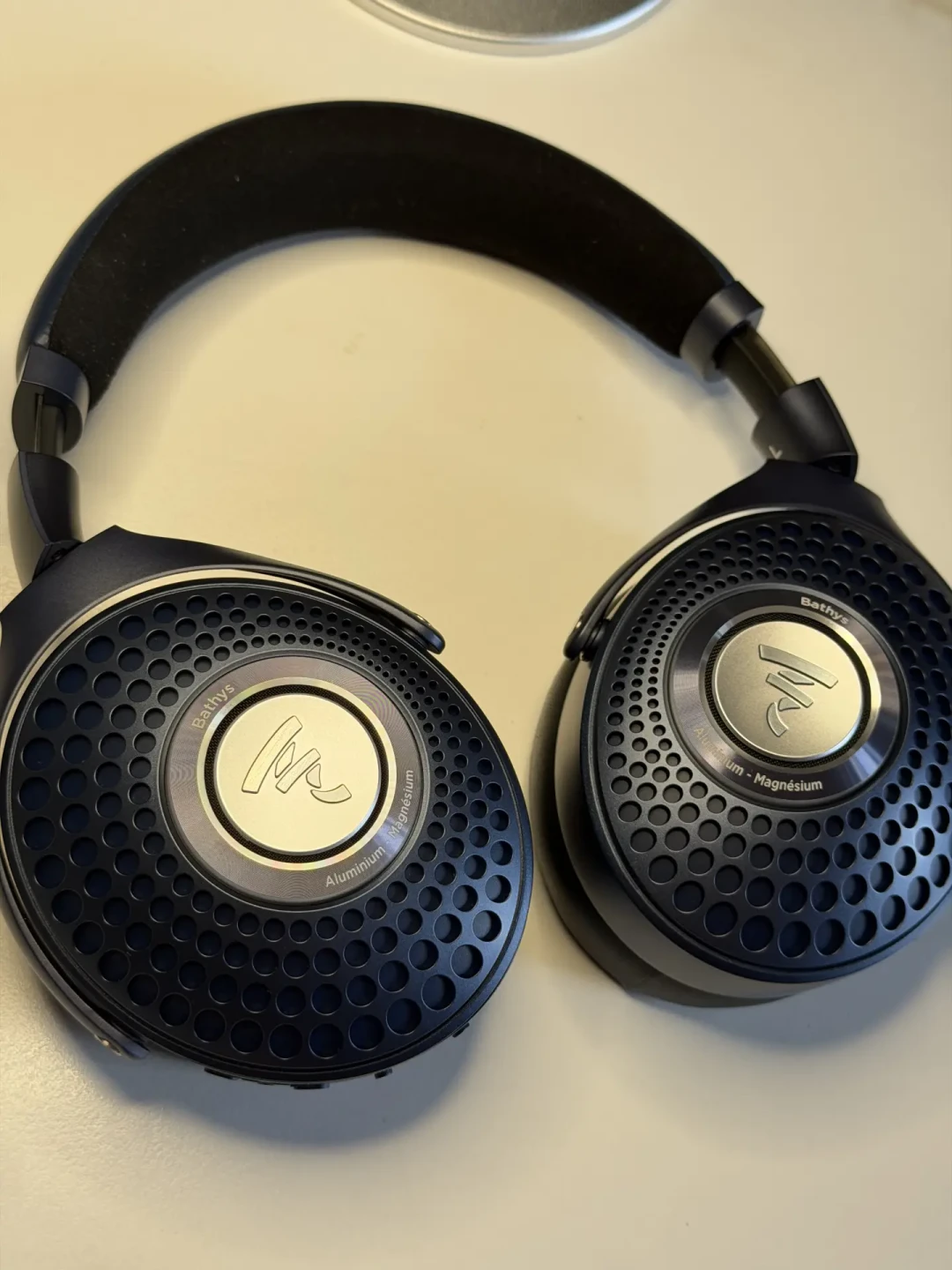 Focal Bathys 新色到店、二手 1500 起:这副“蓝牙音质之王”,到底该按哪个价上车