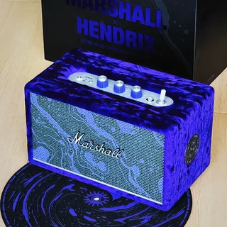 Marshall×Hendrix纪念版卖2399元:拆开看声音和普通版一模一样,多掏的钱全在那层紫丝绒和开机音里