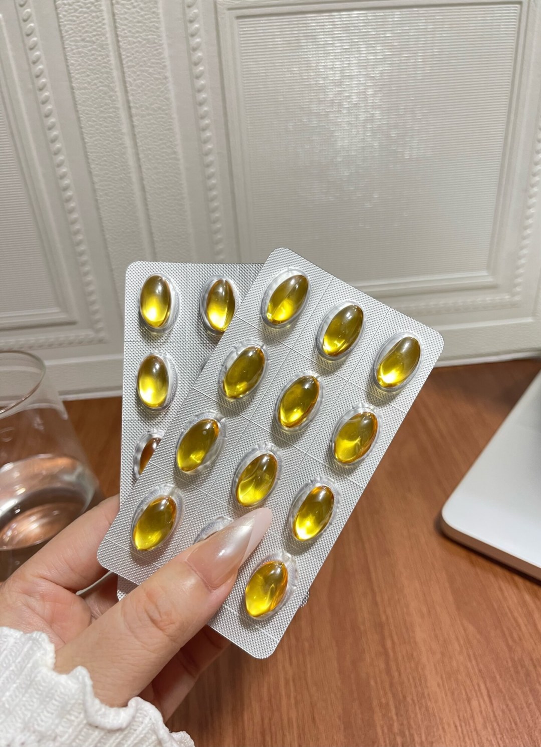 NOW的种草文案这个月集体开始怕