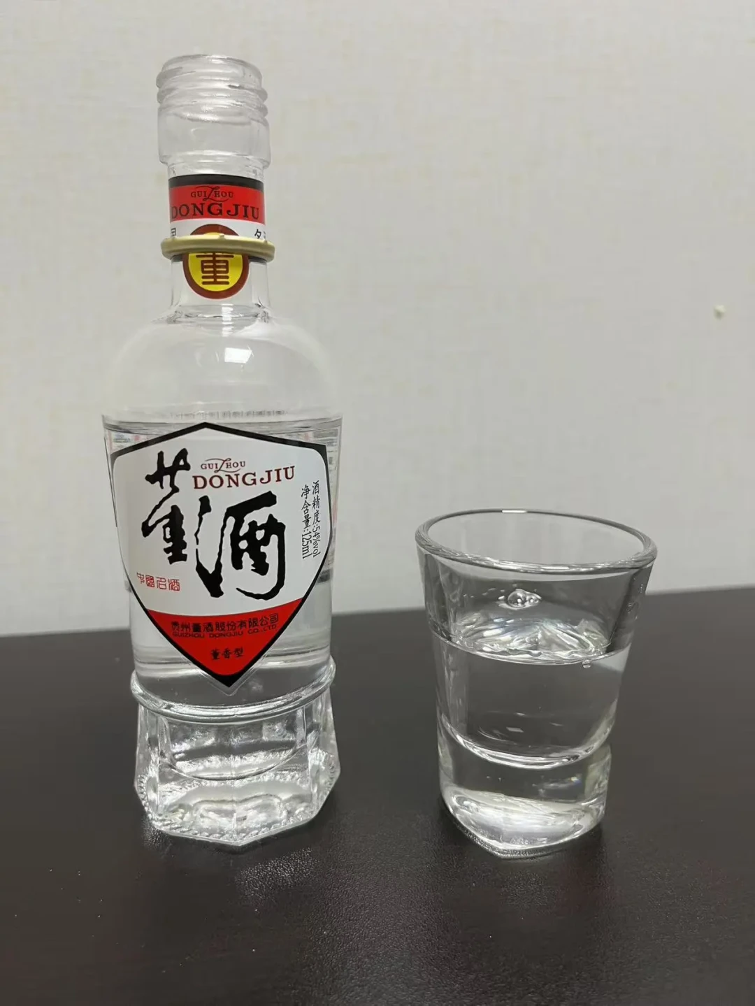 一半人说胳肢窝味,一半人说这是白酒的尽头:董酒的