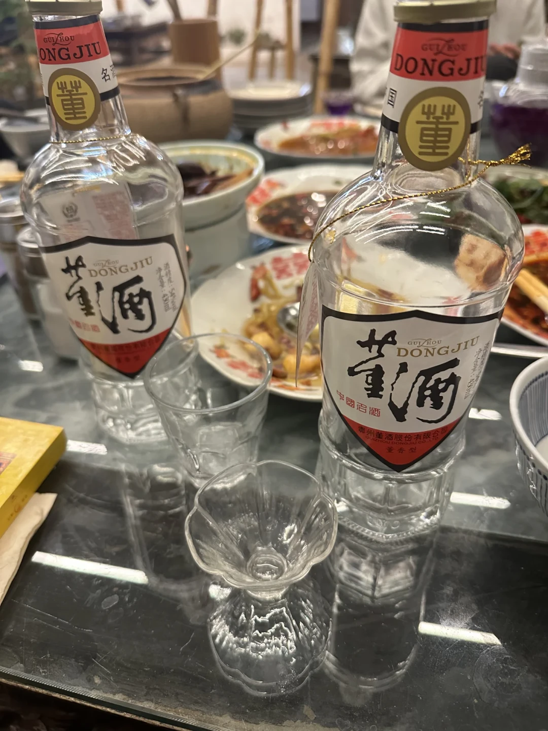 一半人说胳肢窝味,一半人说这是白酒的尽头:董酒的