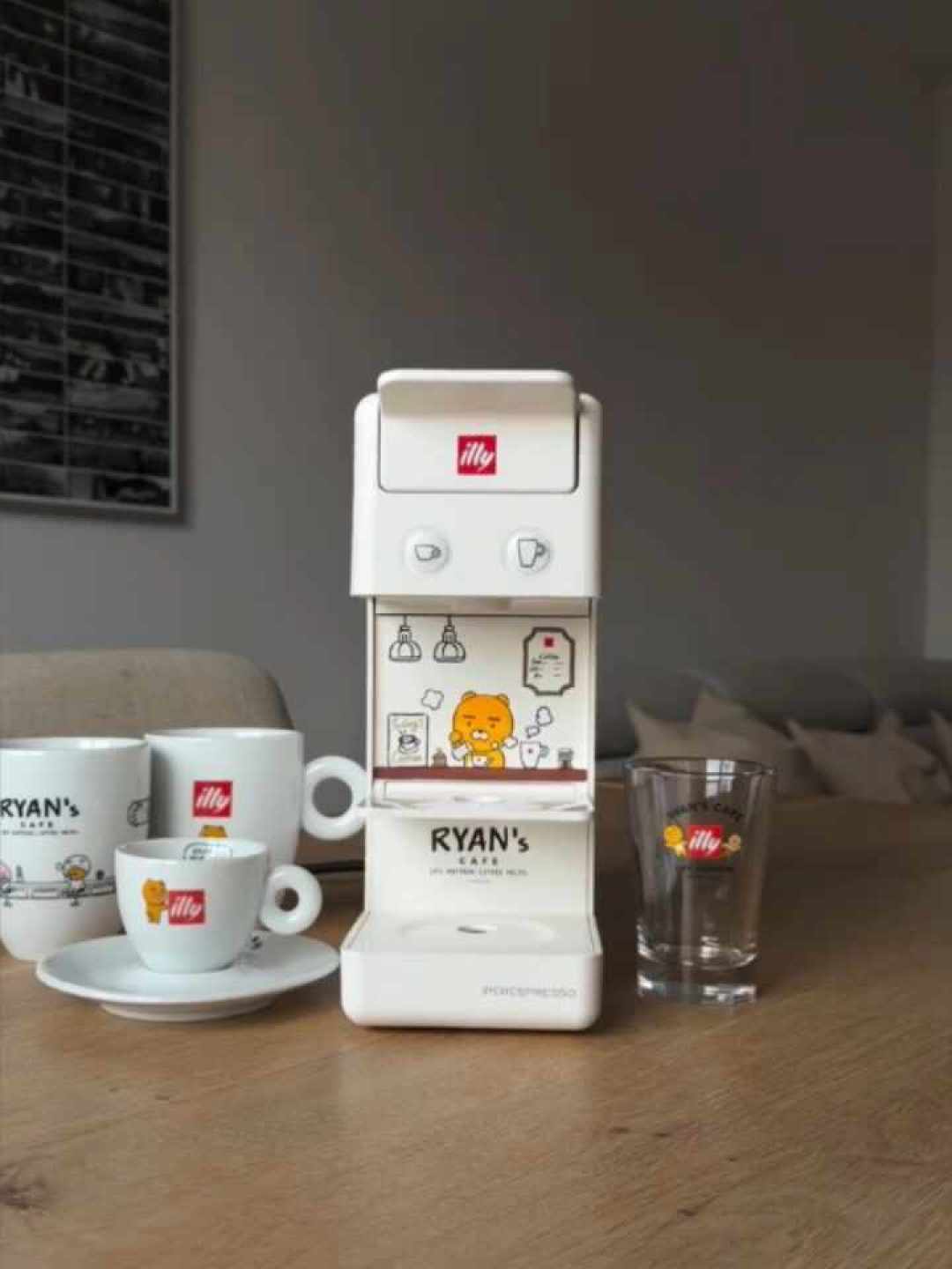 illy双年展典藏杯承诺