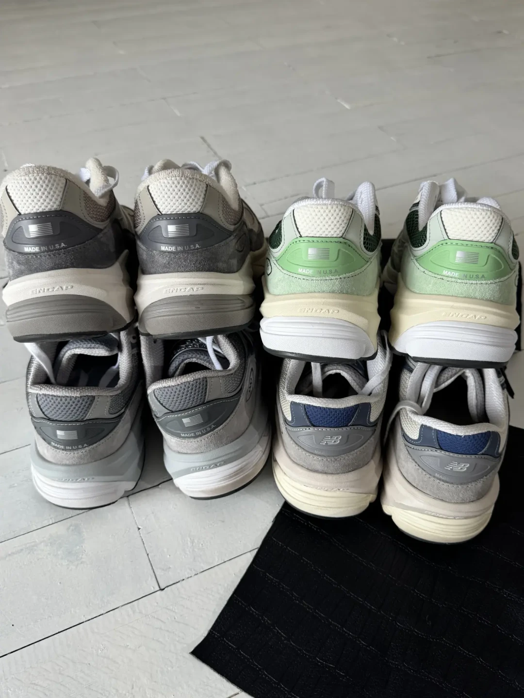 990v7广告牌上的鞋只有邮票大:三年泄露图我全翻完,