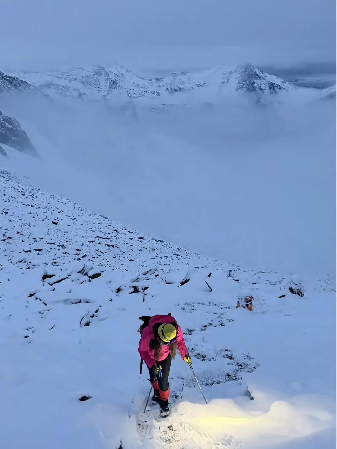 全国6000米级合规雪山只剩一座开着的：国庆登山季，先把你的山查一遍