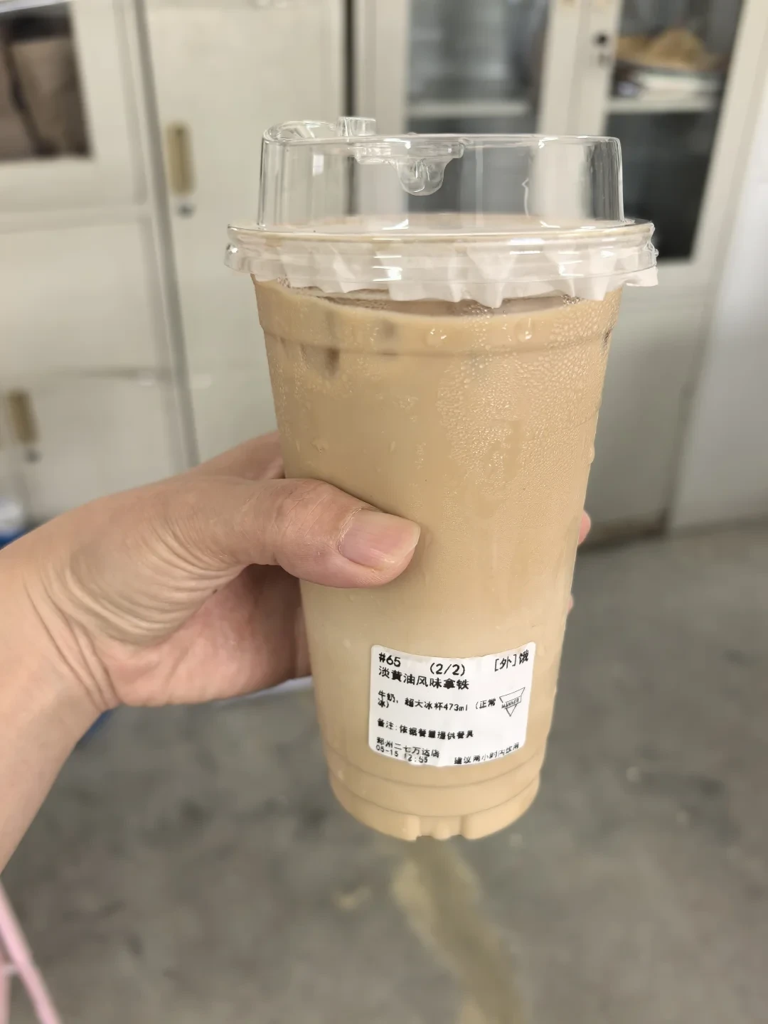 Manner超大杯里套了个小杯:473ml是杯子,355ml才是含量。我把全网的