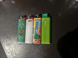 1元打火机20年没涨价，你却觉得它越来越不经用？我把全网吐槽和邵东的账本放一起对了一遍