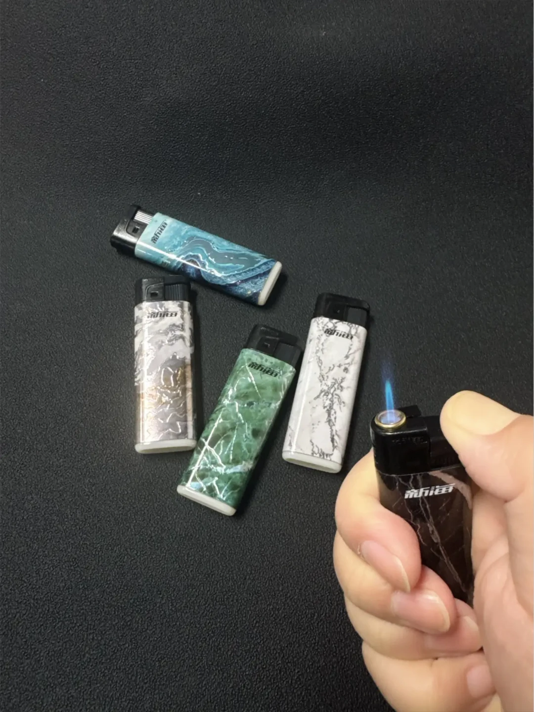 1元打火机20年没涨价,你却觉得它越来越不经用?我把全网吐槽和邵东的账本放一起对了一遍