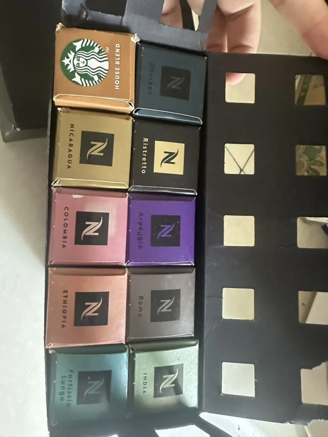 胶囊过期了喝不喝?对完全网上百条亲测评论和黄曲霉试纸自测帖,真正分水岭根本不是日期
