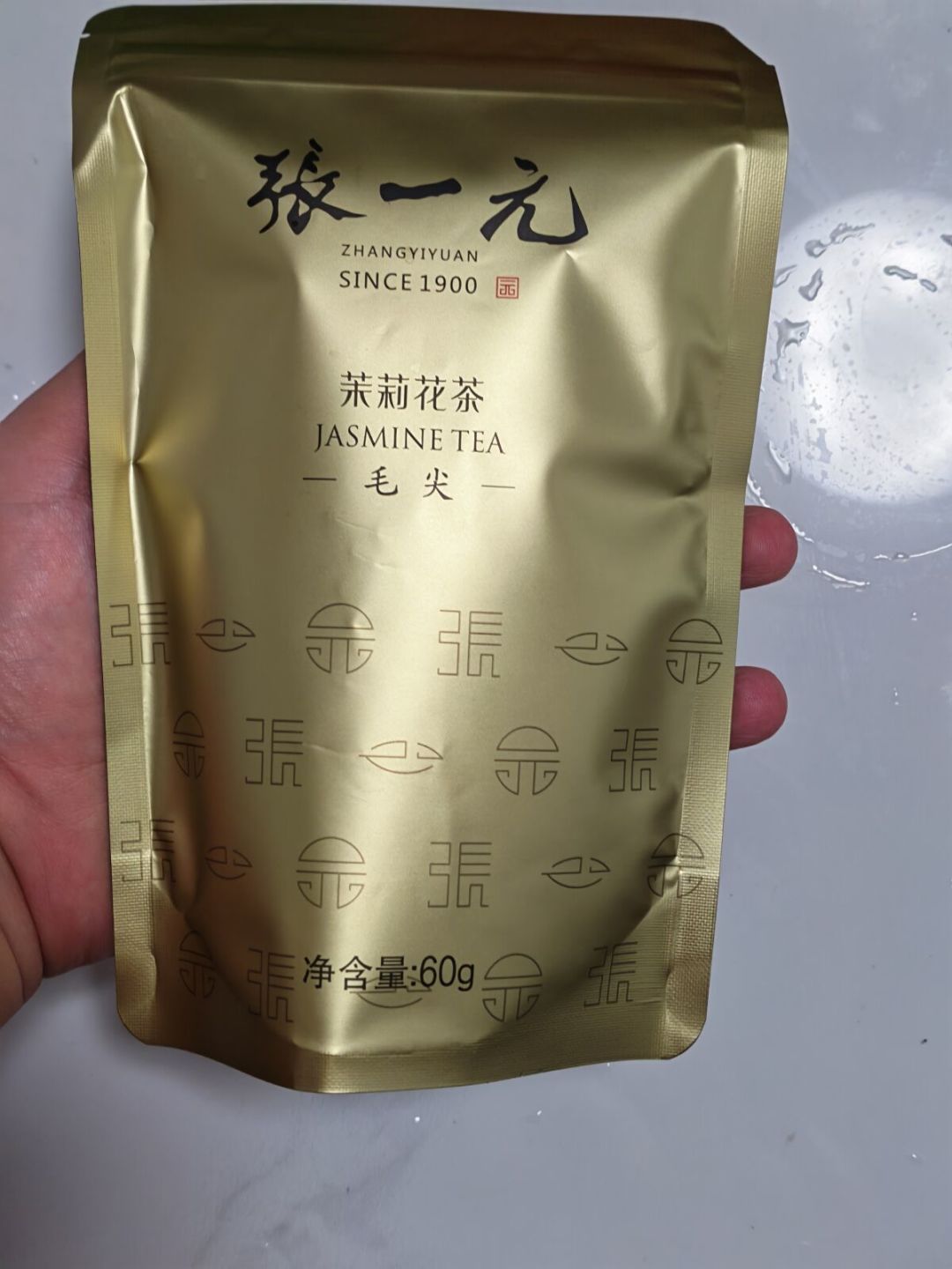 张一元被集中吐槽:木杆、“香精味”、发涩,我把一年来的吐槽分成三类,口粮党先别急着换牌子