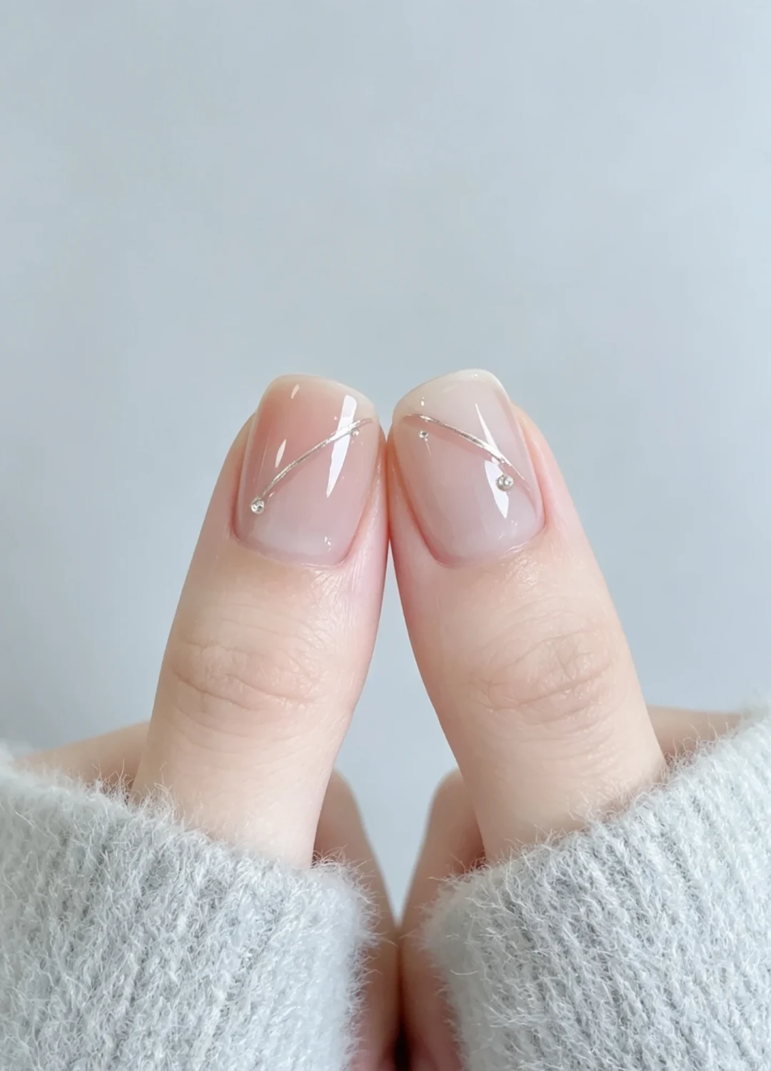 死皮剪比价签更该看:扒完4月到9月的美甲感染报道,要防的不是恐慌,是三件事