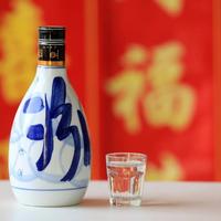 180万人吵"汾酒卖不动了"，我对完了中报和河南批发价：三个价位段三副面孔