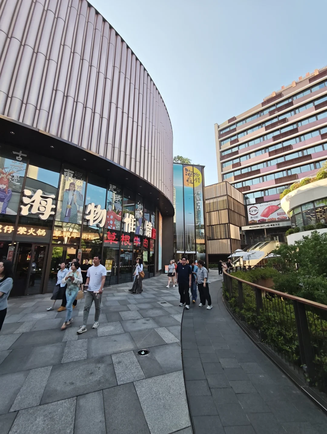 《诡秘之主》上海快闪9月24日开启:多数制品能等通贩,只有这三类值得专程去现场