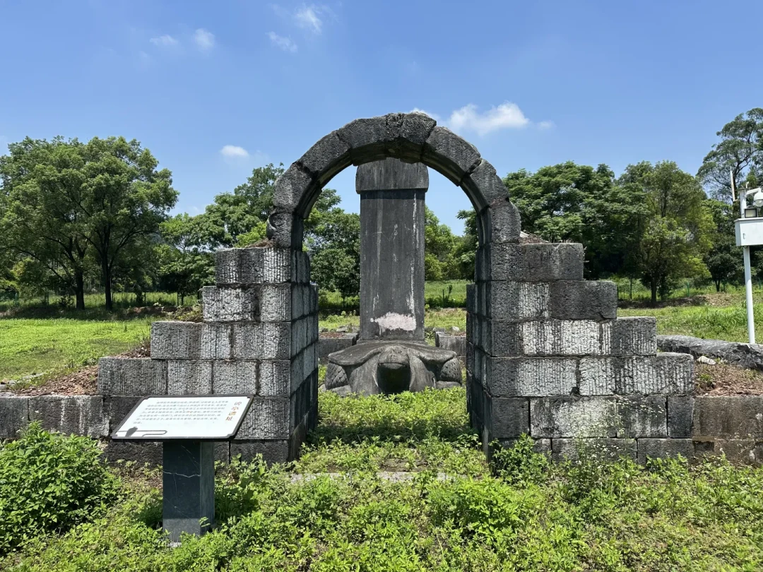 明藩王被知乎连吵了一个月:「吃掉半国财政」和「不过是囚徒」,我把人、钱、地三本账对成同一套口径