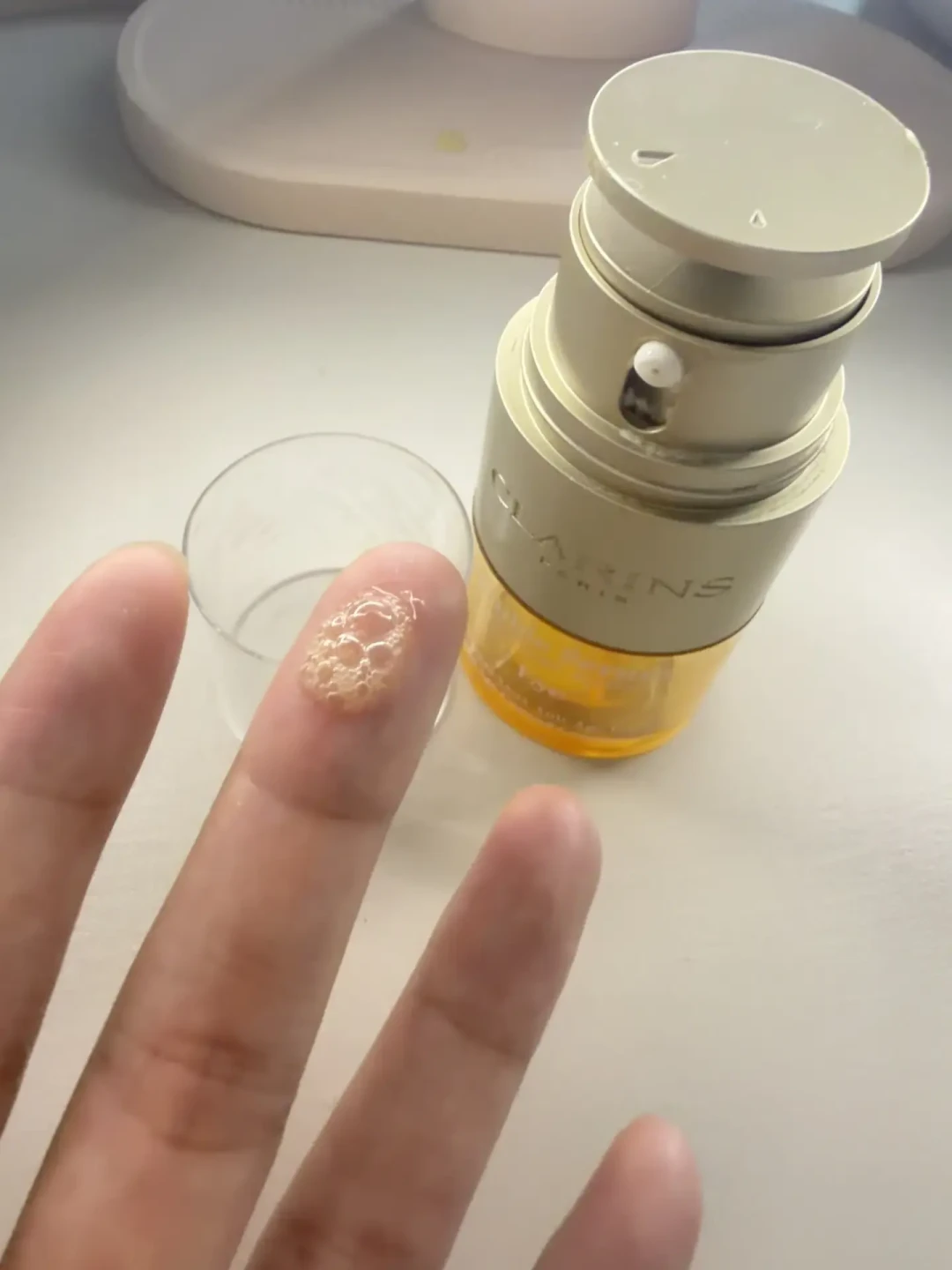 娇韵诗双萃眼霜9月通稿刷屏与