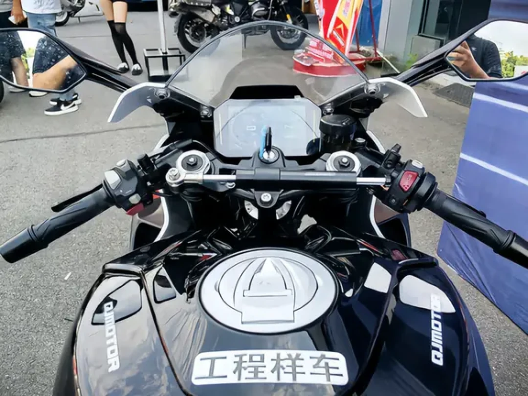 春风电子离合版一来，订了赛421S的人又开始纠结：活力28999、竞技32999，第一批车主的话先听完