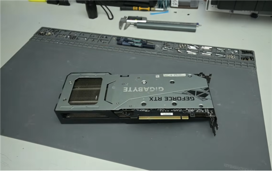 白折腾了!RTX 4090散热器强装RTX 3060:性能纹丝不动