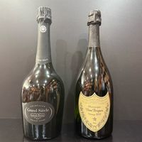 下班后的快乐，藏在两杯香槟里
