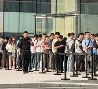 iPhone 18 Pro首发就破发，黄牛都不敢收，问题出在哪？