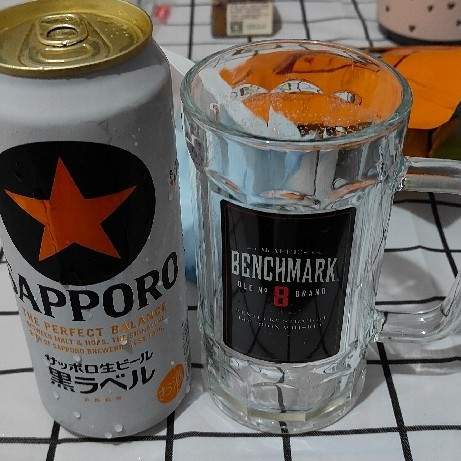 下班喝到十年前第一次在日本喝的啤酒，爽哉？且看最爱的札幌黑标