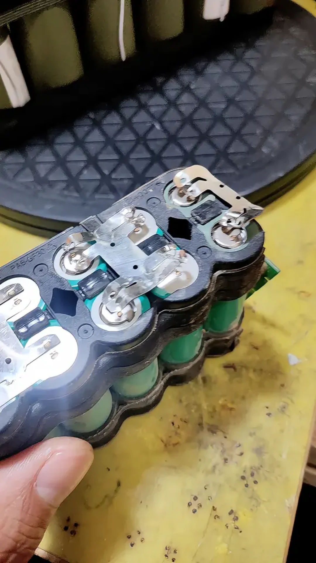 「大概160元可以组成成品」:十几天6条自制电池视频,威克士电池党下单做包前,先把三笔账排清