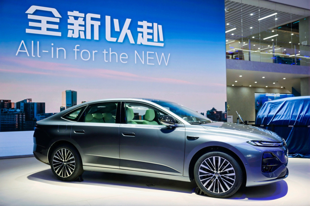官降3万、单店周订单才十几台:看懂大众新能源8月成绩单的3个数字,再进4S店