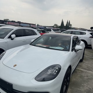 "新车第一年掉15%"的折旧表已经作废：金九银十买人生第一辆车，知乎96万浏览、小红书740条评论吵不出答案——3万预算和15万预算，根本不是同一道题