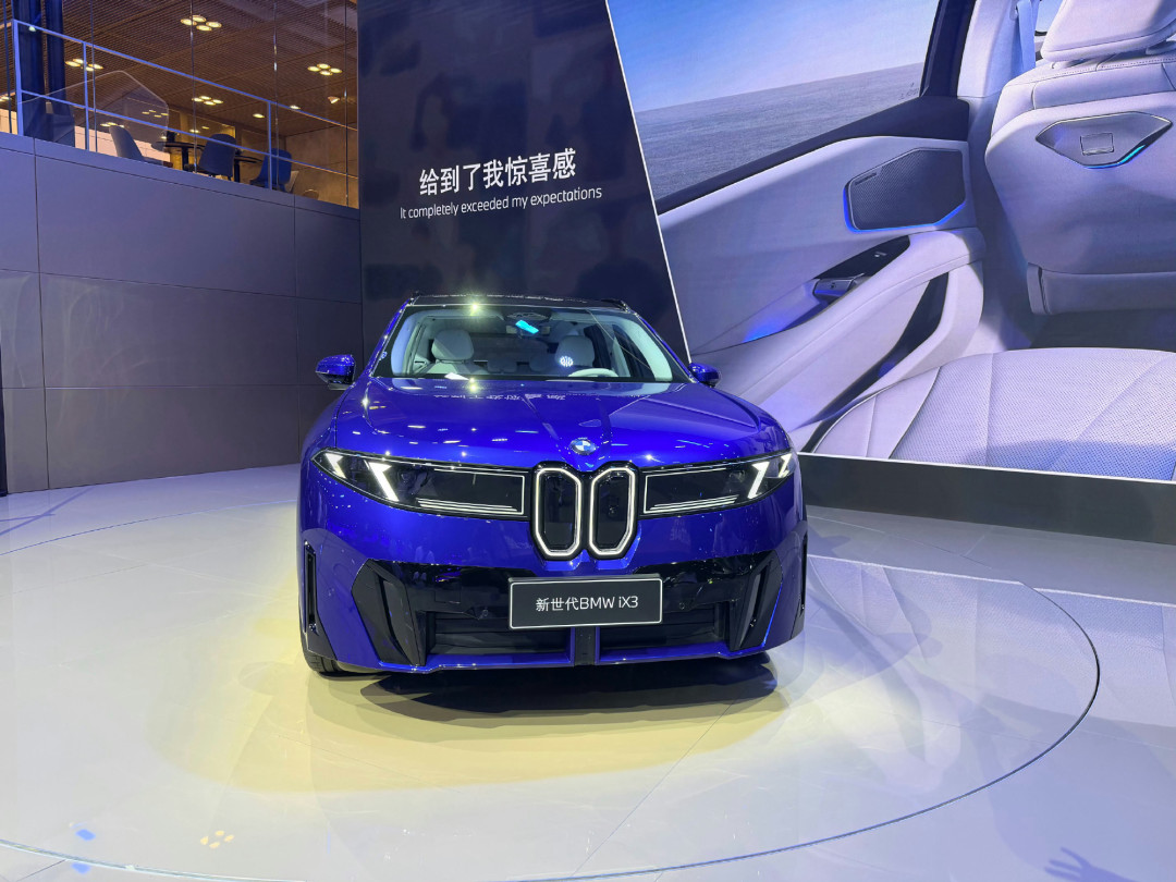 赵长江致敬宝马12天没人接:先别急着嘲