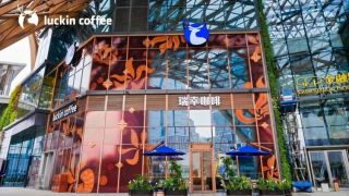6块8的冰美式摆上货架，奈雪来抢瑞幸、库迪的9块9生意：换口粮咖啡前，先算完这三笔账