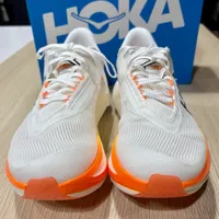 成马HOKA战队二批明天12点开抢:白嫖的顶碳别乱选,Cielo X1 3.0和火箭X3的差别比你想的大