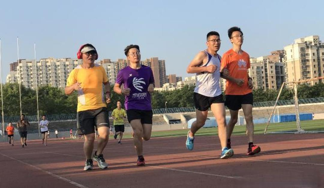 首马还有8周,月跑量不到100还来得及吗