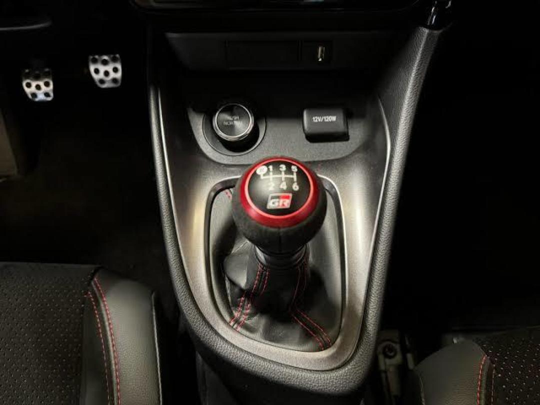 日产新一代 Skyline 要来了!搭载双涡轮 V6,还会有 6 速手动挡?