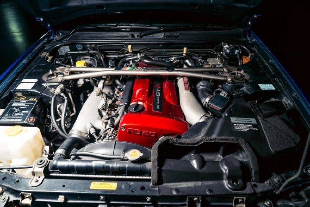 日产新一代 Skyline 要来了!搭载双涡轮 V6,还会有 6 速手动挡?