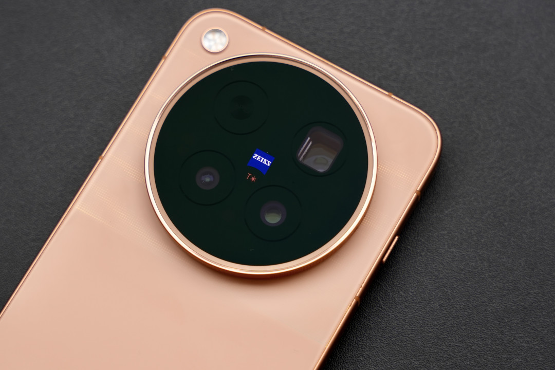时隔一年再次深度体验 vivo X 系列,vivo X500 Pro Max 还是熟悉的味道吗?