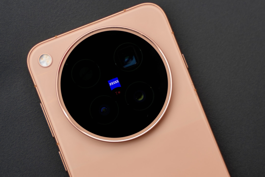 时隔一年再次深度体验 vivo X 系列,vivo X500 Pro Max 还是熟悉的味道吗?