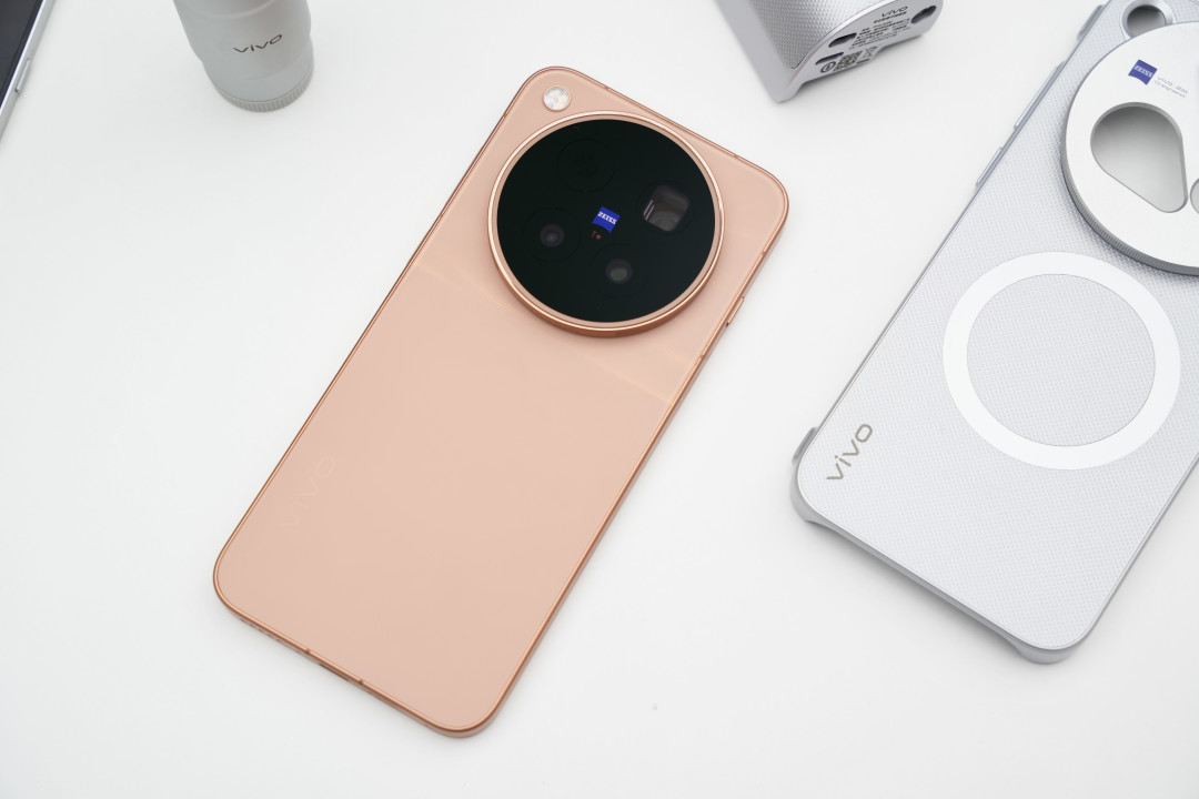 时隔一年再次深度体验 vivo X 系列,vivo X500 Pro Max 还是熟悉的味道吗?
