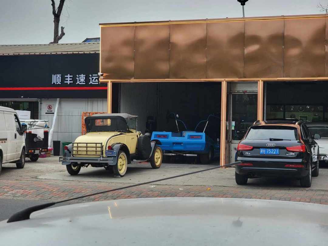 店家在喊'能备案',九部门只给了方向:19万播放的'老改新'揽胜留下30万复原账——改前先等清单、先认配件、先算保值