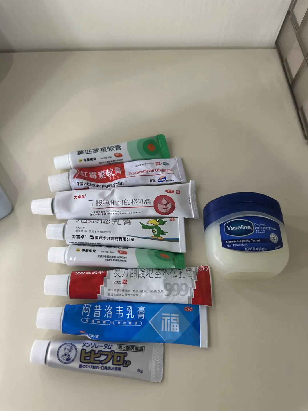 入秋嘴唇起皮季提前开闸,
