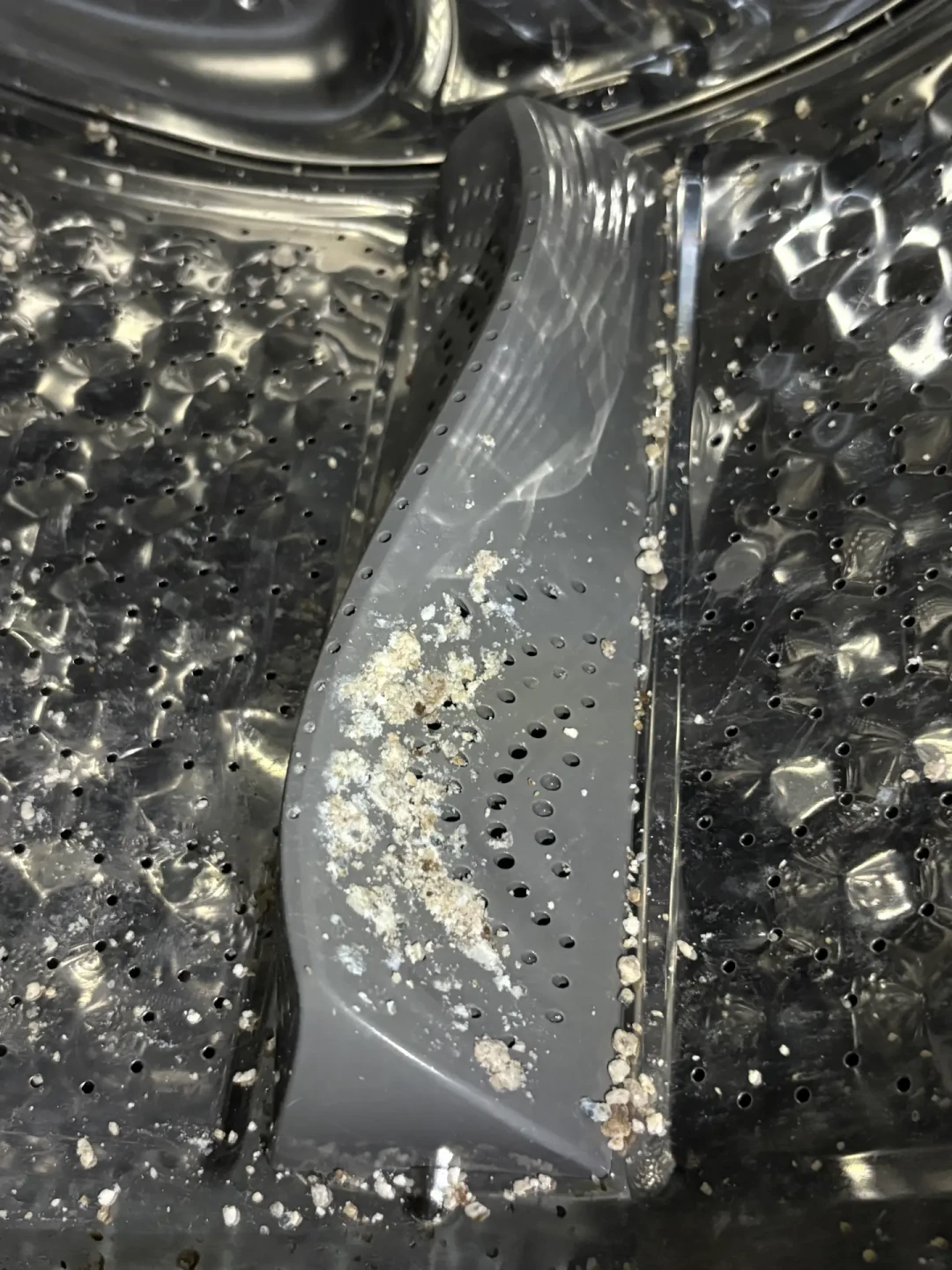 滚筒内白色粉末残留实拍