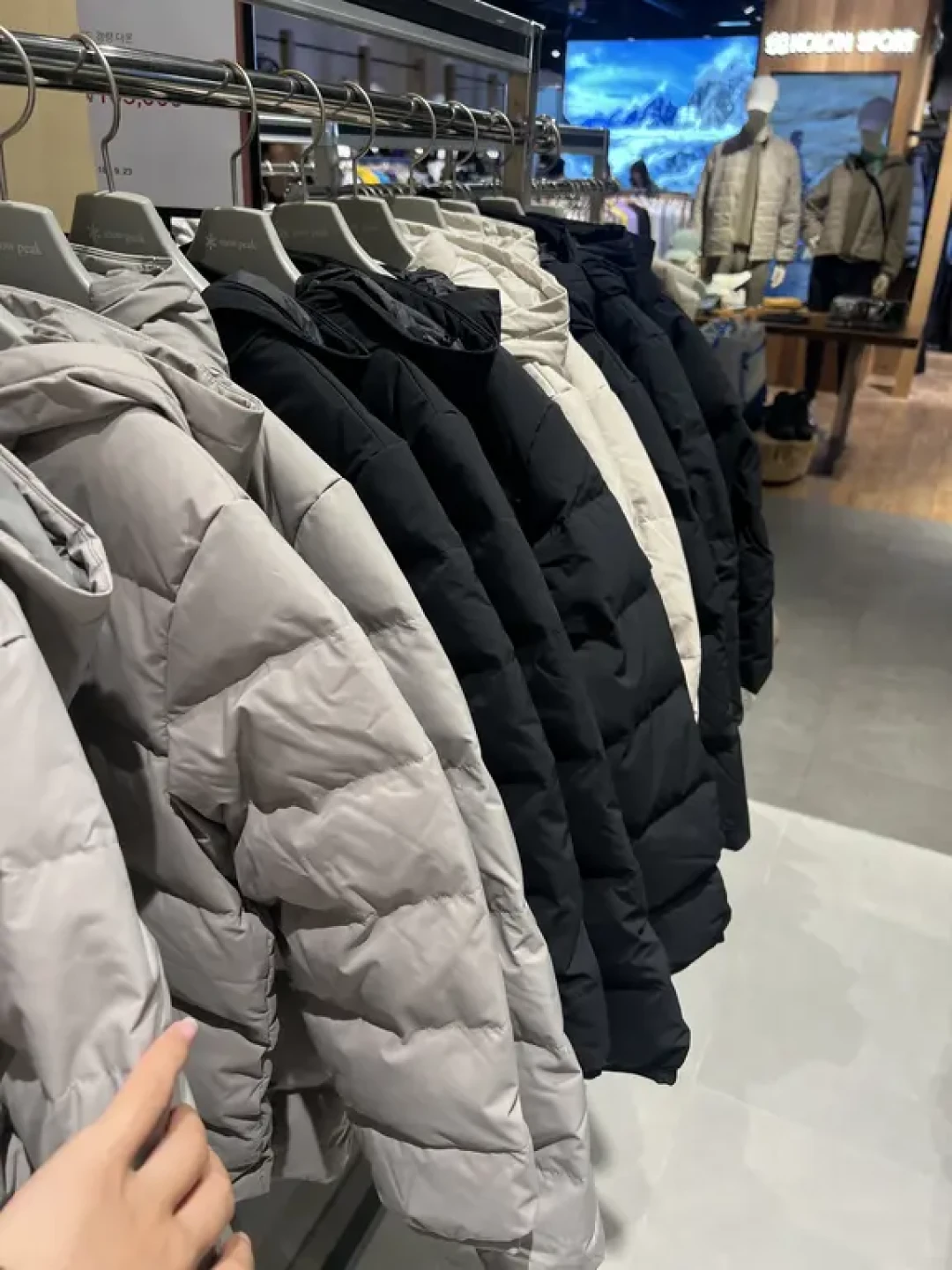 金高银接棒泰亨之后:买一件Snow Peak衣服,为什么要先搞清三个体系