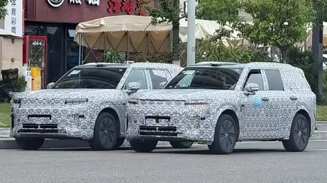 探险者换代要用长安增程器？CX810谍照时间线全拼齐：想等这台福特方盒子，先盯住三个信号