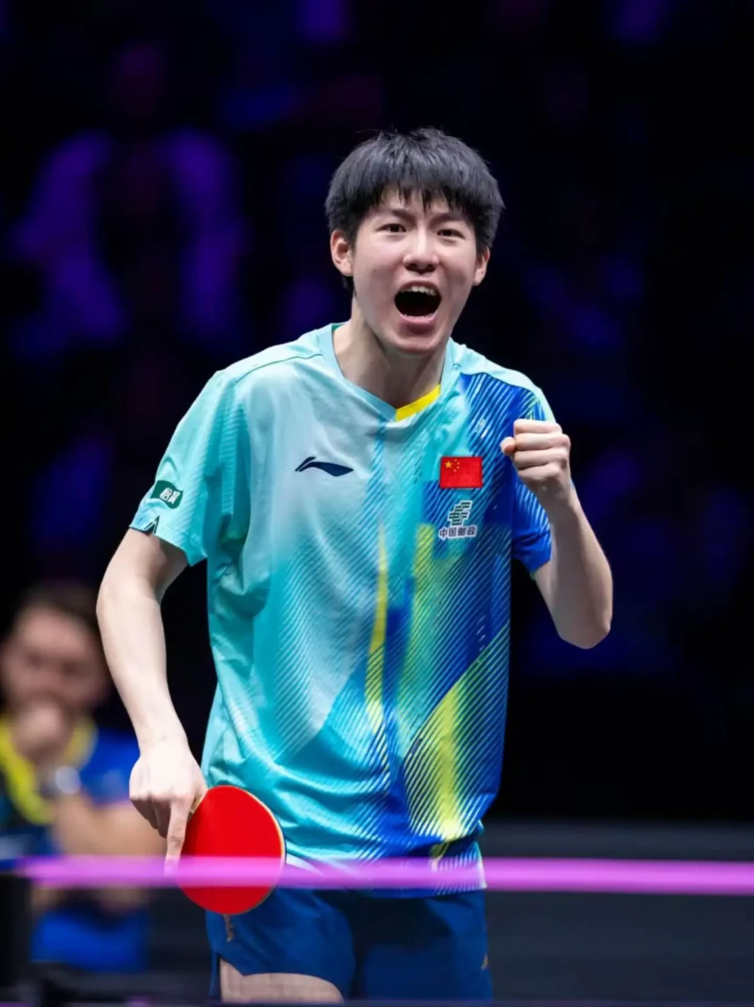 温瑞博3-0拿下亚运首秀，“温瑞博同款”LUMA混碳也到了验证期：手板、争议、六边形，三件事分开看
