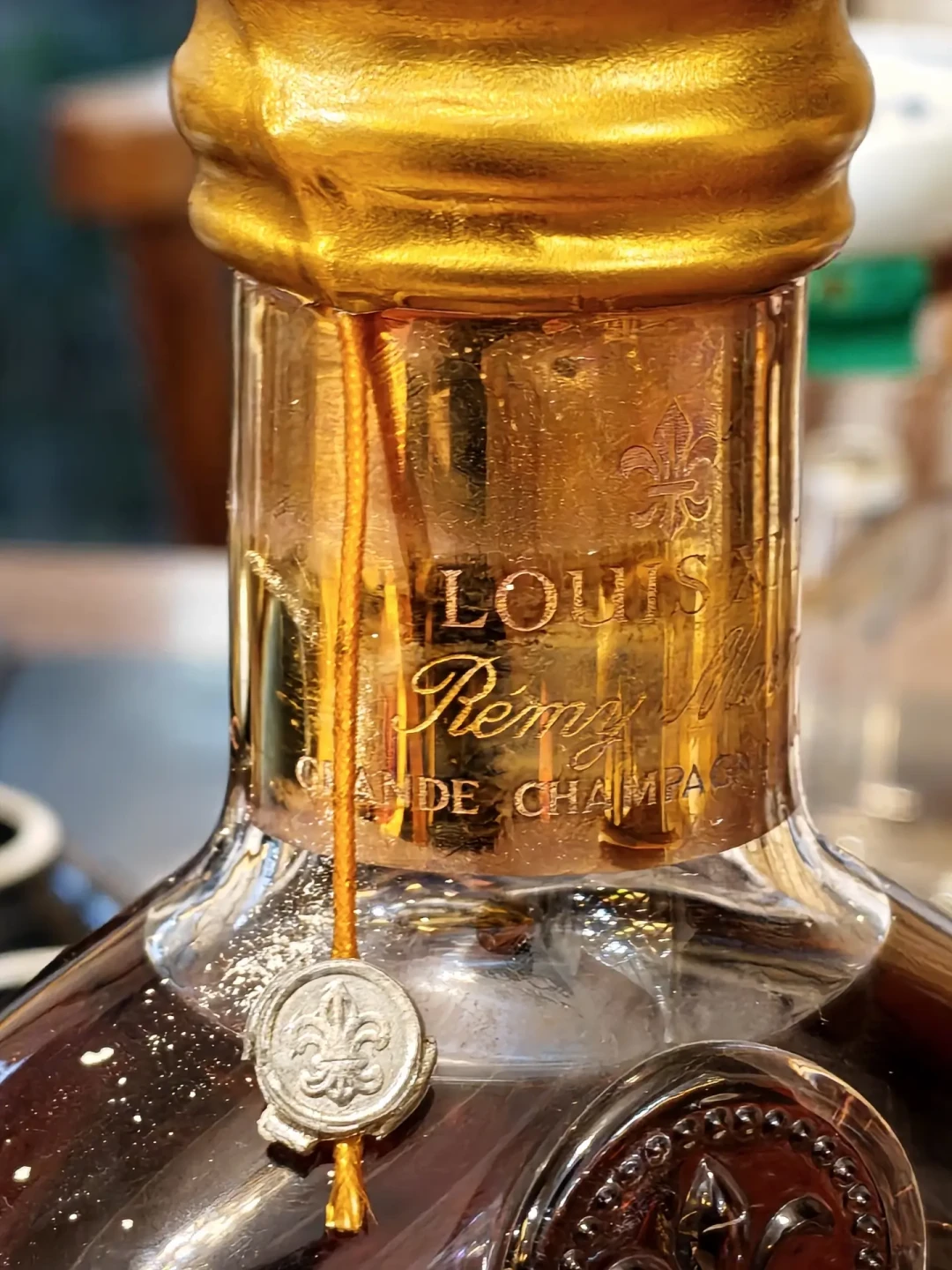 中秋酒局开的那半瓶XO，从塞子拔出来那刻就开始倒计时了